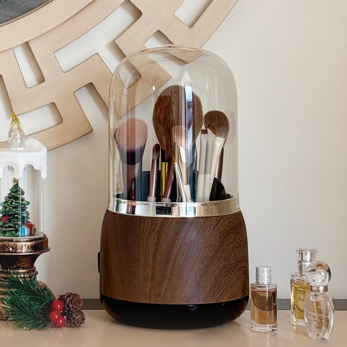 ที่เก็บแปรงแต่งหน้าสไตล์หรูหรา - Luxury Skincare And Makeup Brands บทวิจารณ์และราคา