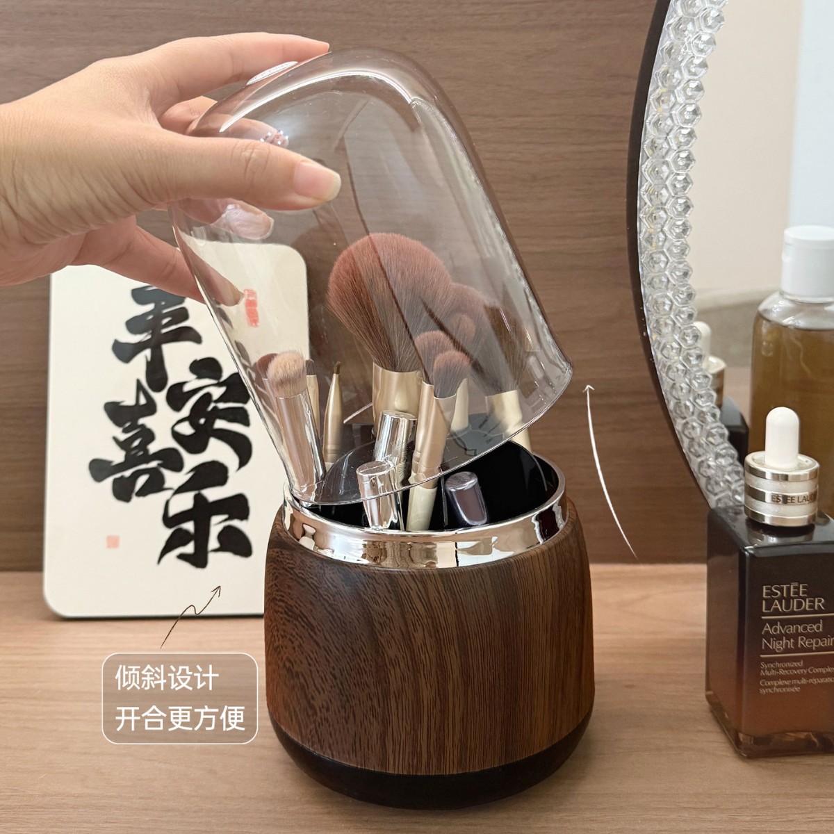 ที่เก็บแปรงแต่งหน้าสไตล์หรูหรา - Luxury Skincare And Makeup Brands บทวิจารณ์และราคา